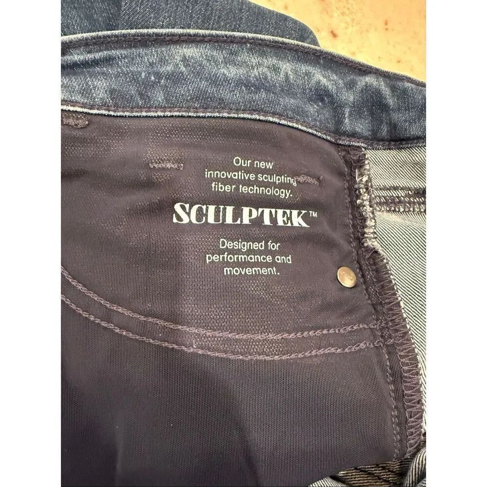 Athleta Sculptek Taper Leg Jeans sz 8 EUC - Picture 8 of 9